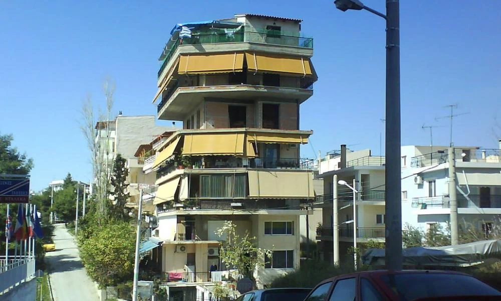 Τα πιο παράξενα κτίρια στη Ελλάδα!
